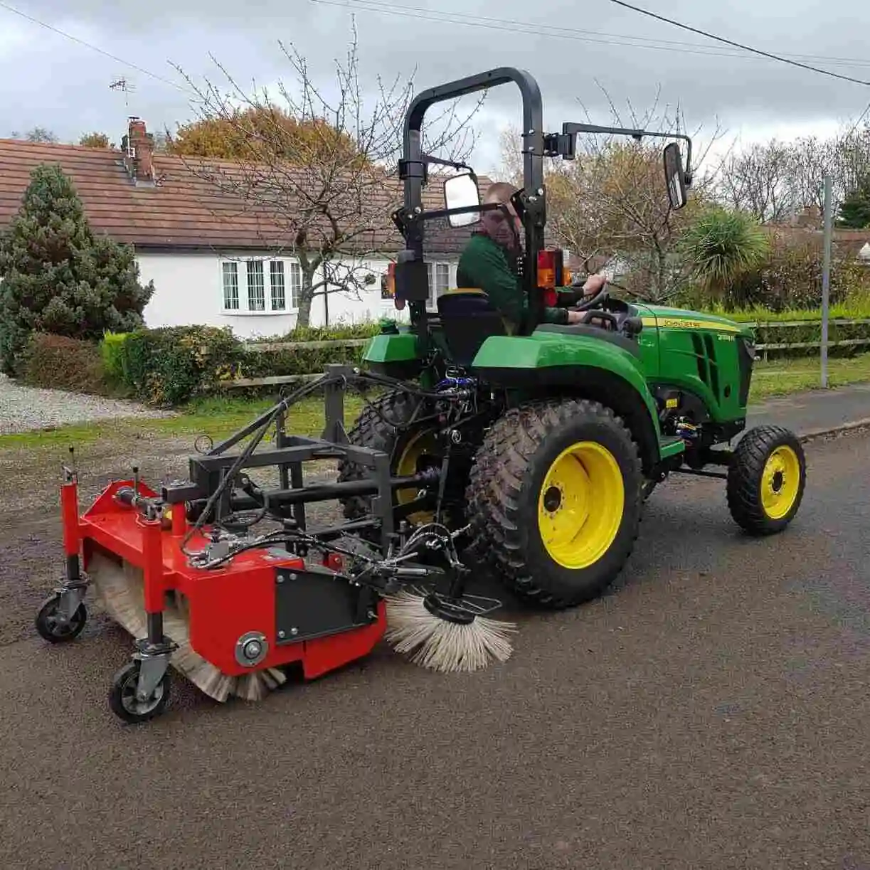 Kersten professional sweeper in use