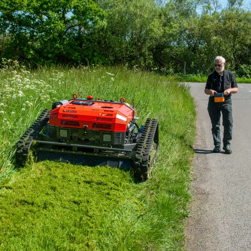 Hycut Remote Controlled Mower on steep Bank