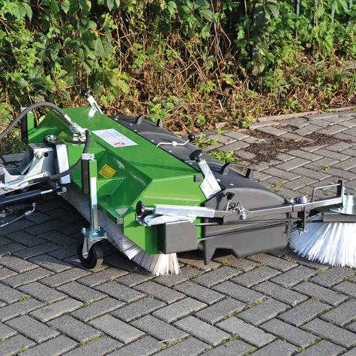 Front Mounted Sweepers FKDR for Ride on Mower - KM 12537 H-FKDR