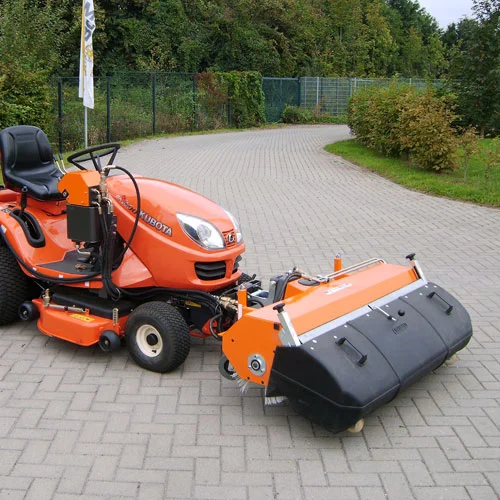 Front Mounted Sweepers FKDR for Ride on Mower - KM 11537 H-FKDR