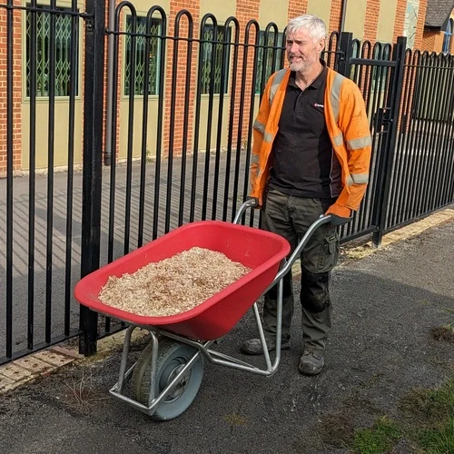 Profi-Max Plus Estate barrow with 4 ply pneumatic tyre