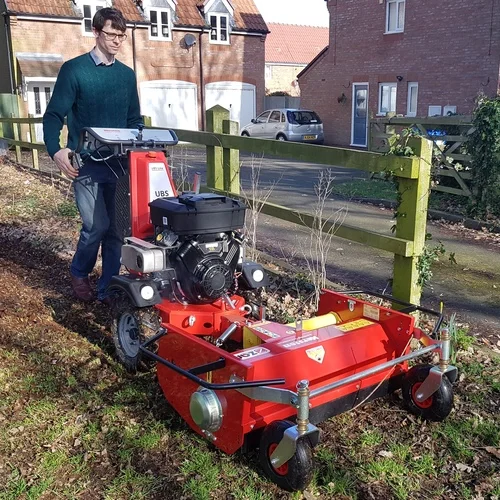 Flail mowing with Hydro II 16 power unit