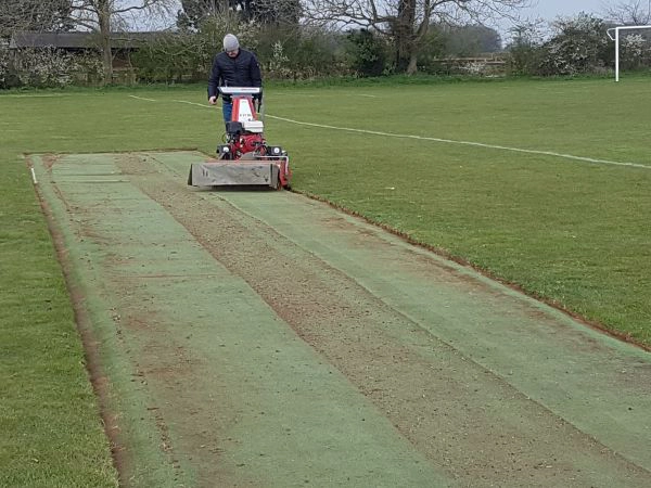 How to renovate an artificial cricket wicket - Cover Image